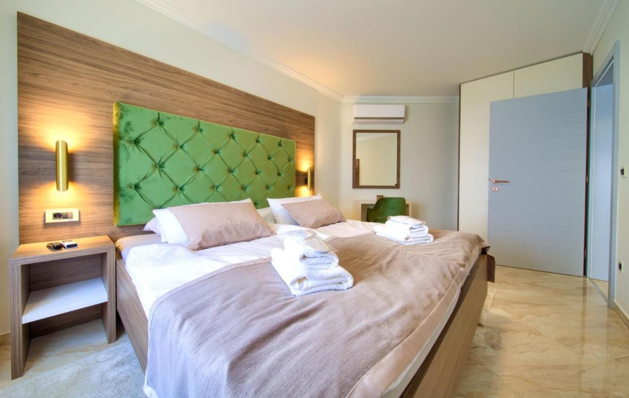 Villa Piano Pinezići Εξωτερικό φωτογραφία