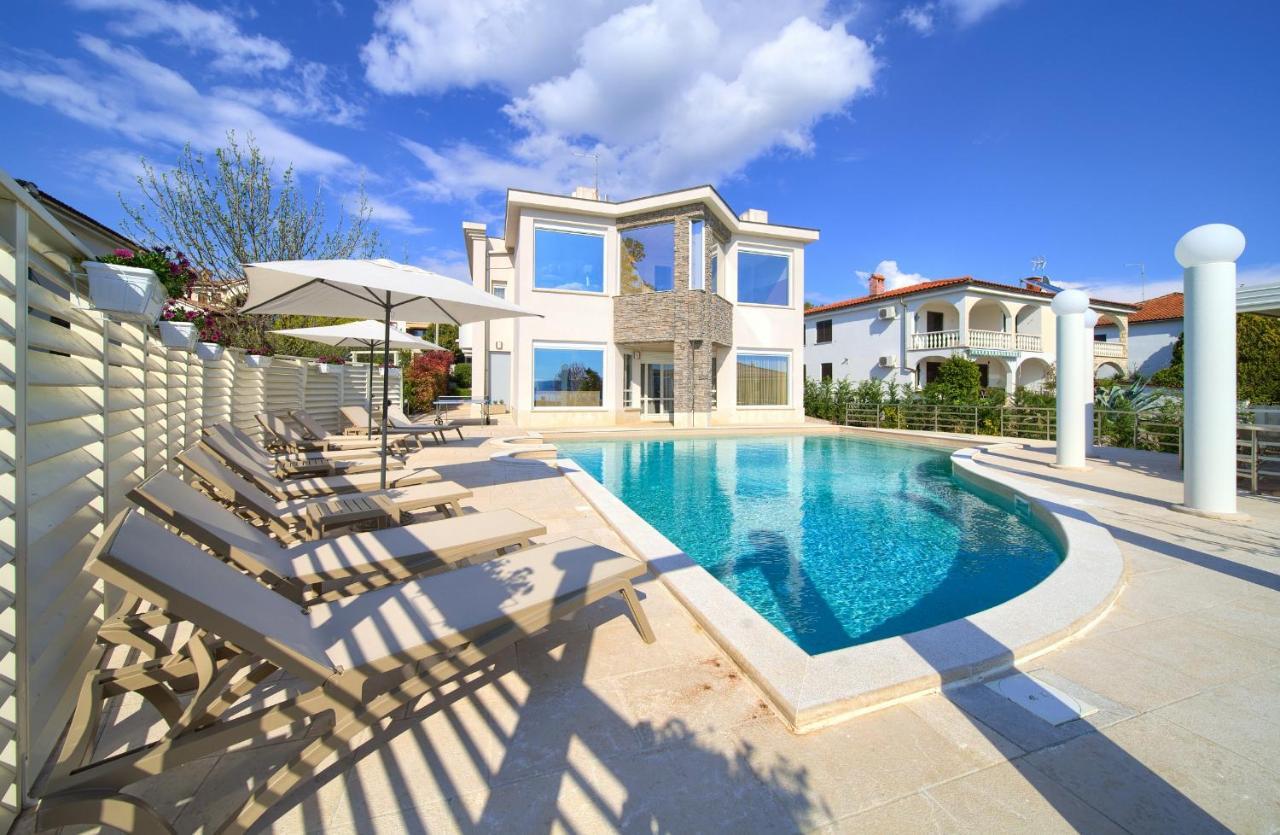 Villa Piano Pinezići Εξωτερικό φωτογραφία